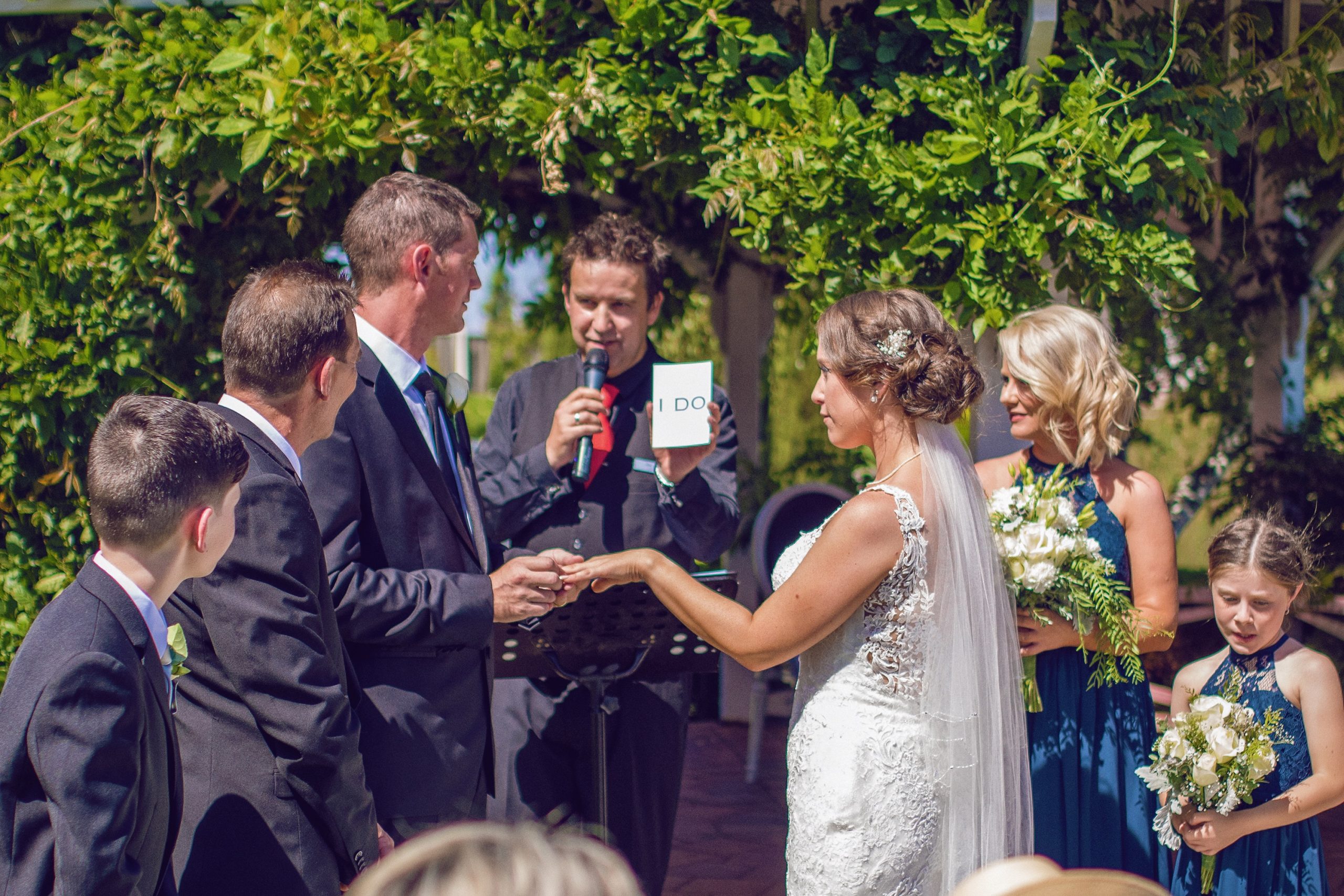Weddings by Jay Allen – Marriage Celebrant & Wedding DJ/MC